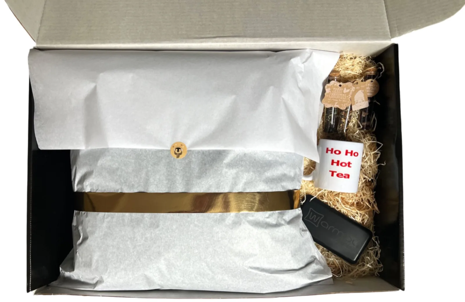 Warmpi Christmas gift box as a business gift
